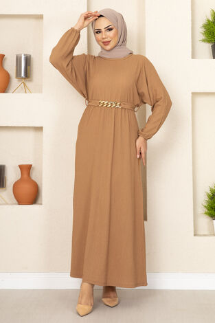 Zincir Kemerli Tesettür Elbise Camel - Thumbnail