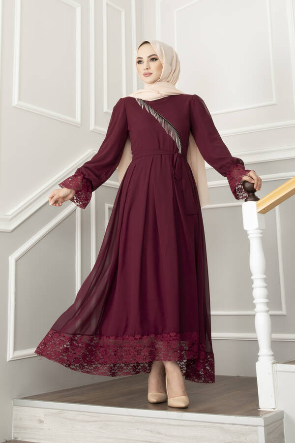 Zincirli Dantel Detaylı Tesettür Abiye Mürdüm